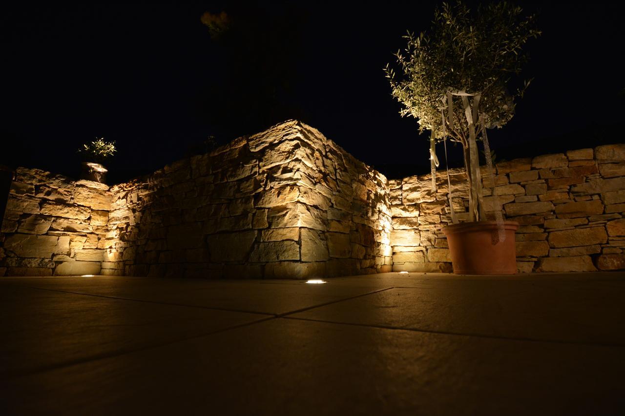 Bnb Villa Levanta Péry Buitenkant foto