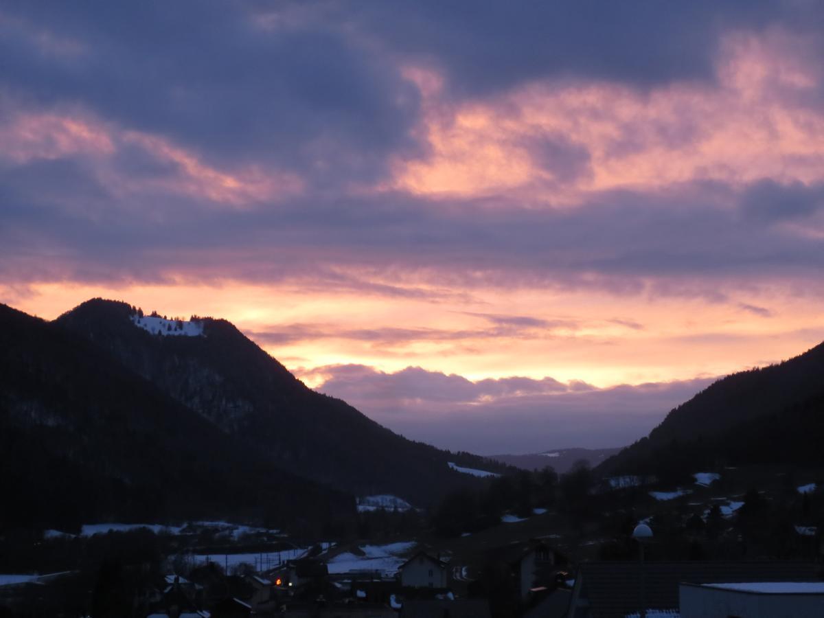 Bnb Villa Levanta Péry Buitenkant foto